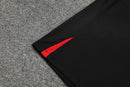 Conjunto Regata Liverpool Training 2022/23 Nike - Preto
