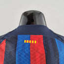 Camisa Barcelona Home 22/23 Jogador  Masculina - Azul Marinho, Azul Royal e Vermelho