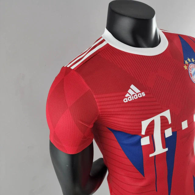 Camisa Bayern de Munique 10 Títulos Alemães 22/23 Jogador Adidas Masculina - Vermelho