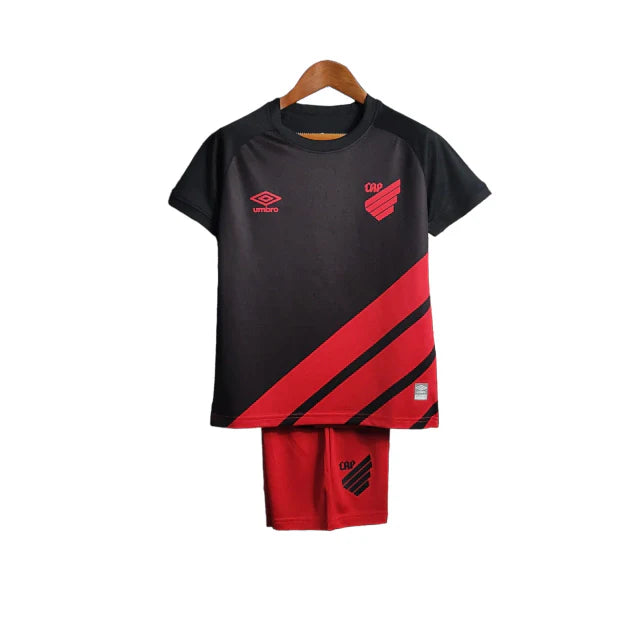 Kit Infantil Atlético Paranaense Away 23/24 - Preta e vermelha